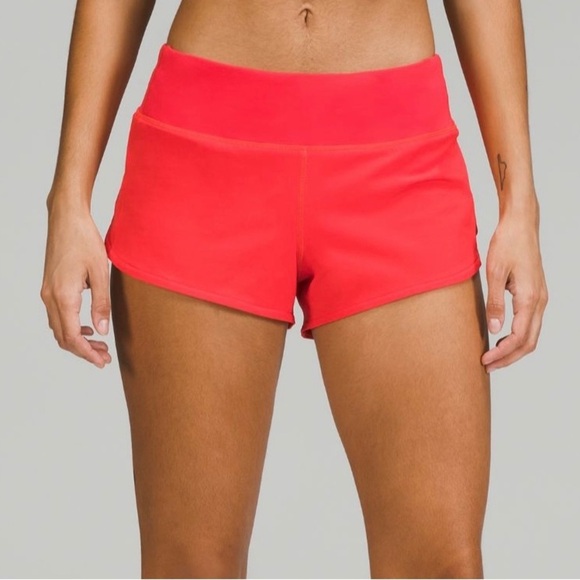 (NWT) Lululemon Speed Up Low-Rise Lined Shorts 2.5" in Carnation Red, Size: 8 - Picture 3 of 16